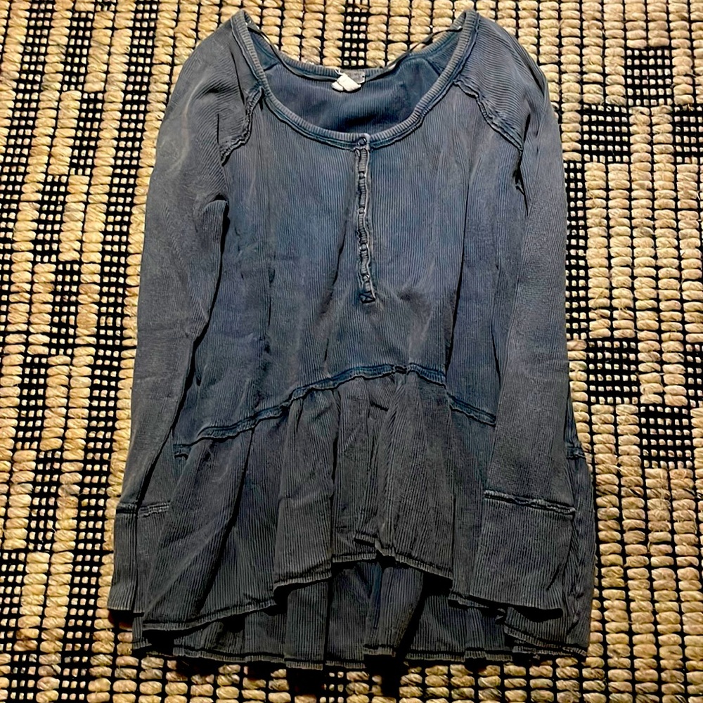 FREE PEOPLE long sleeve loose tunic